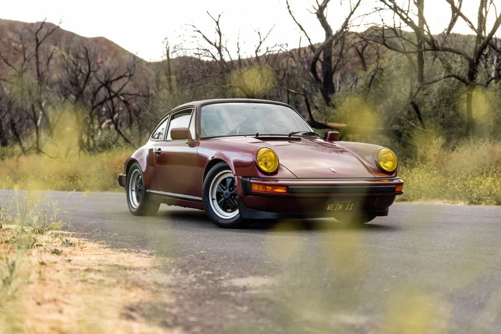 Why Porsche 911 2 - https://aisaq.com/why-porsche-911/